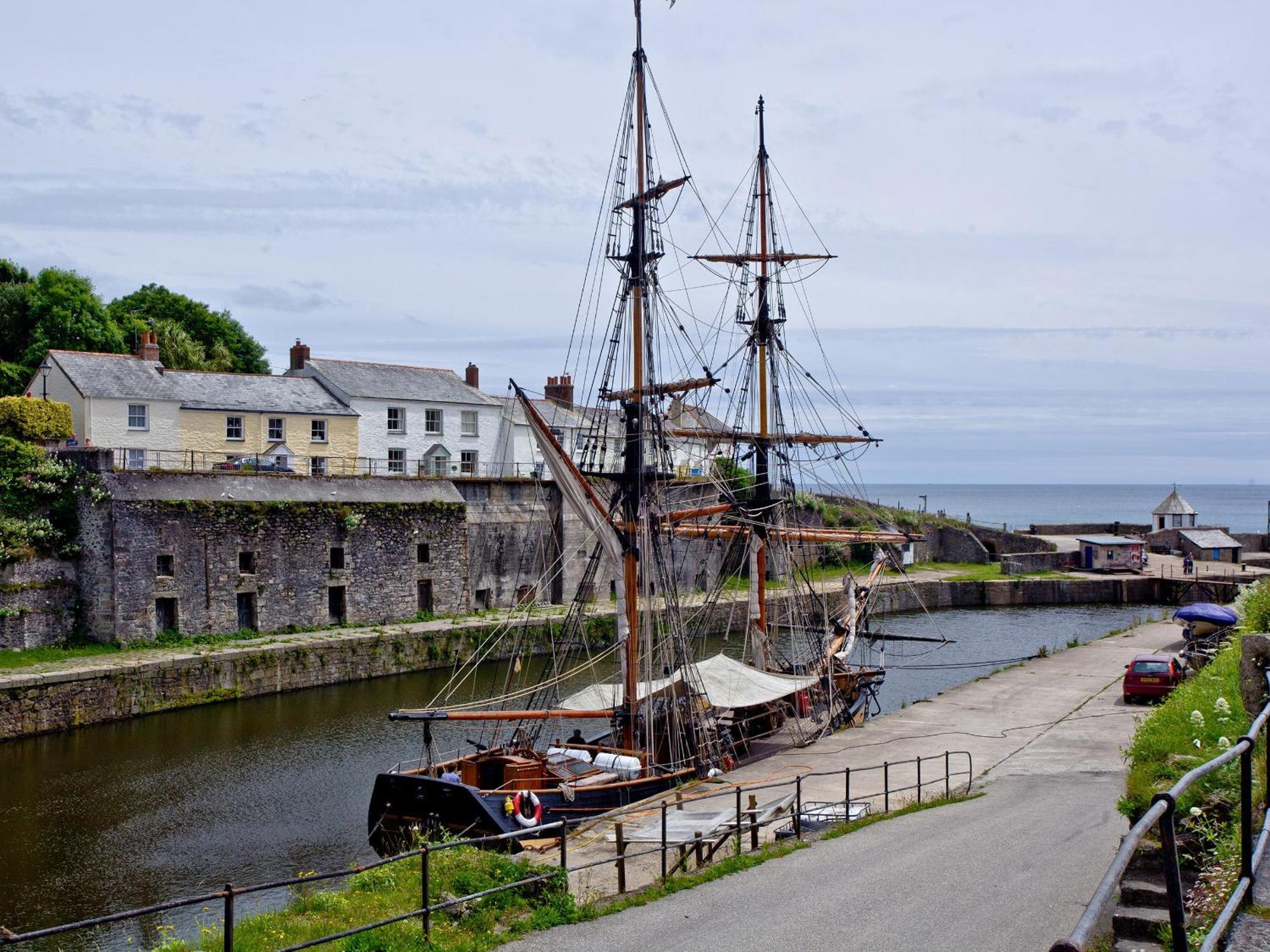 3 Waterwheel Apartment Charlestown  Bagian luar foto